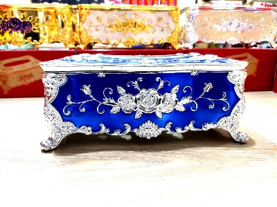 Picture of Gorgeous Premium Quality Car Tissue Box