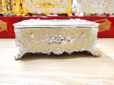 Picture of Gorgeous Premium Quality Car Tissue Box