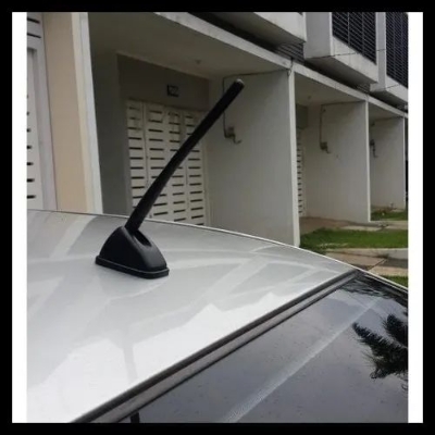 Picture of Universal car roof antenna for all car - Black