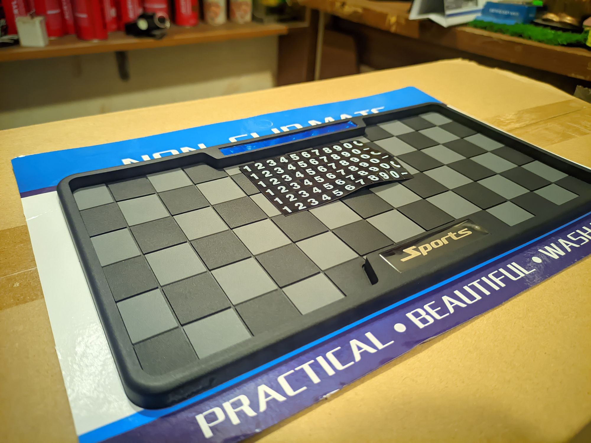 Picture of Car Dashboard Non Slip Mat, Multi Functional Thicken Washable Checkerboard Design Anti Slip Mat with Universal Number Plate for Aromatherapy Sunglasses Key(Gray & Black