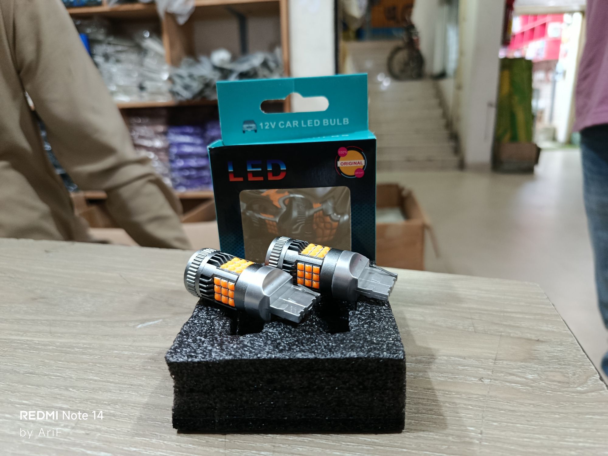 Picture of New Super Brightness T20 7440 36 AmberCar LED Canbus Indicator Light Bulbs - 2Pis