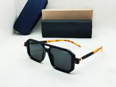 Picture of 2023 Men's Retro Sunglasses Brand Designer High Quality Frame Sunglasses Protective Driving Glasses( Black )