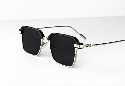 Picture of New Fashionable Vintage Men Luxury Designer Sun Glass - Sunglasses for Men