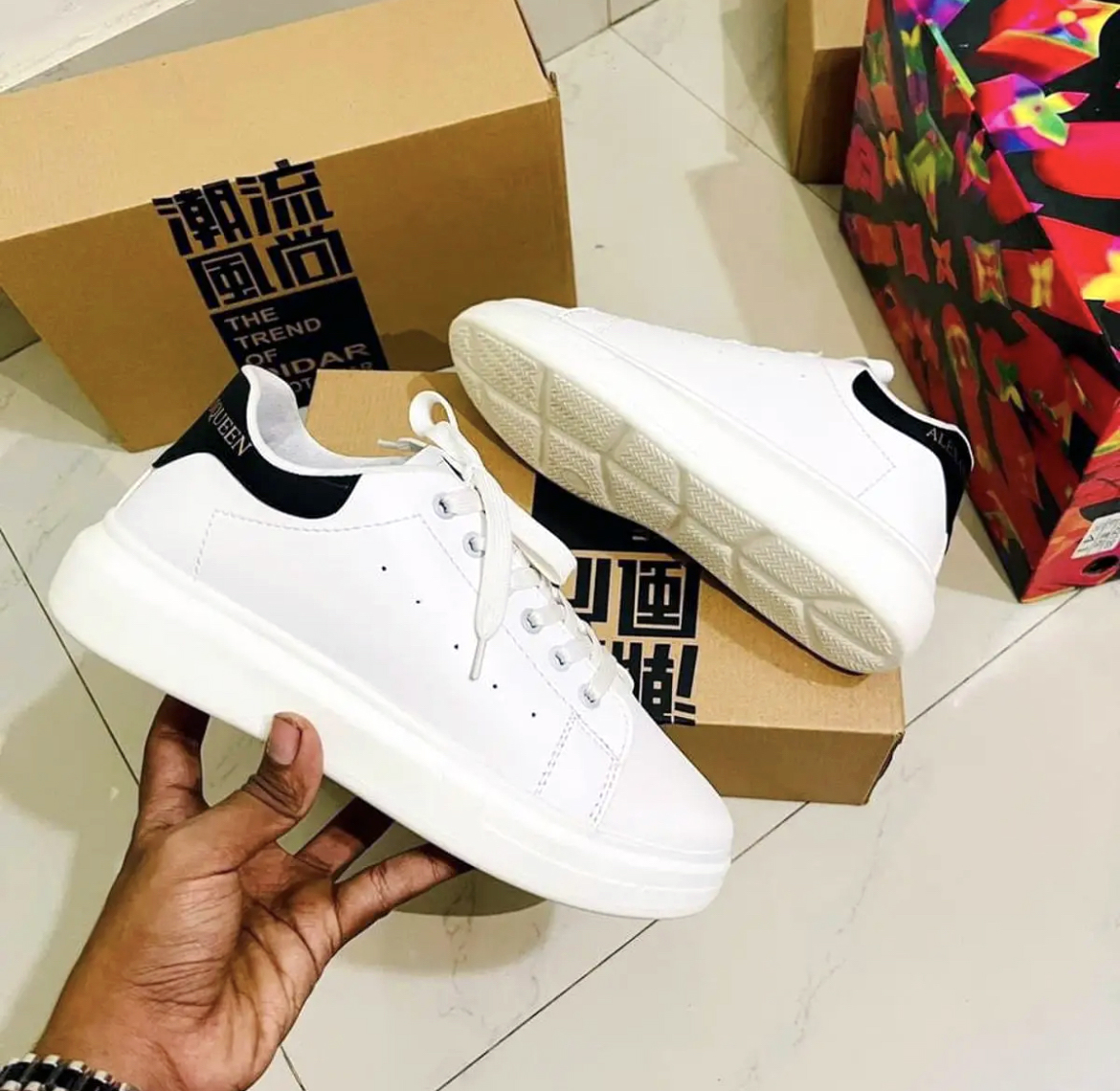 Picture of Fashionable Exclusive Sneakers Converse for Men - White