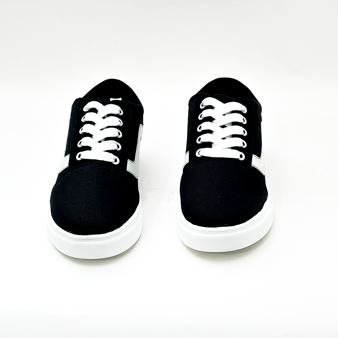 Picture of Stander Looking Stylish and Fashionable Summer and Winter Exclusive Sneakers Converse Shoes for Men - Black