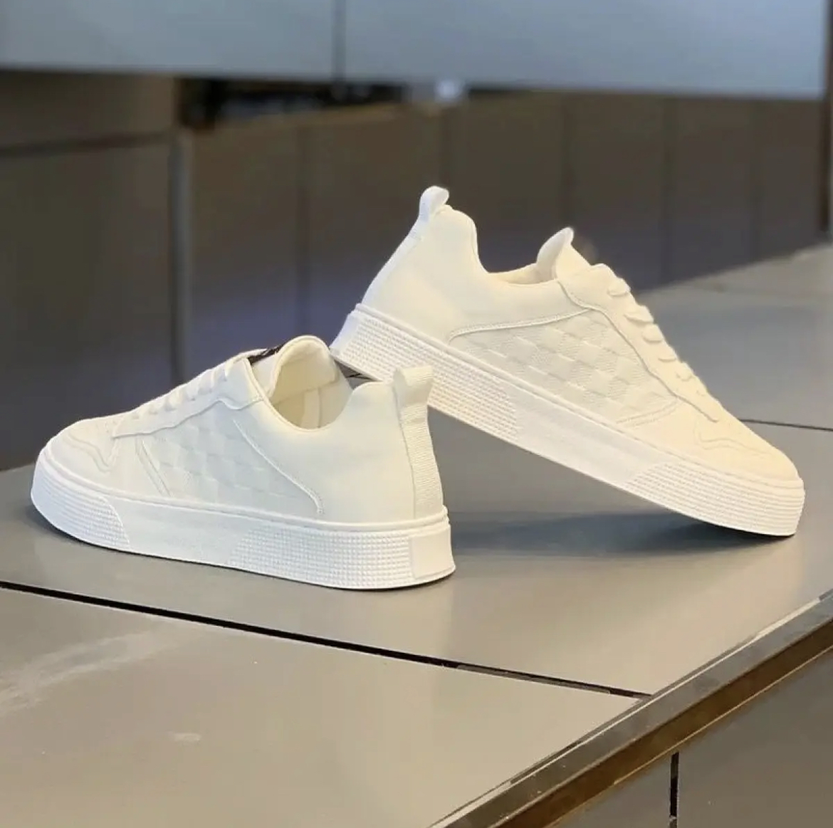 Picture of Versatile -Hot Collection Stylish and Fashionable Summer and Winter Exclusive Sneakers Converse Shoes for Men- Avant-garde Any Color