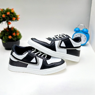 Picture of Fashionable Summer and Winter Exclusive Sneakers Converse Shoes for Men - Couture - High-end Converse - Black