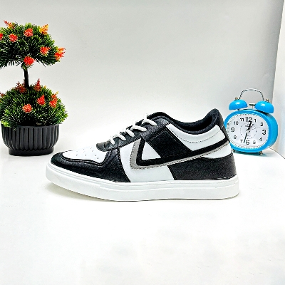 Picture of Fashionable Summer and Winter Exclusive Sneakers Converse Shoes for Men - Couture - High-end Converse - Black