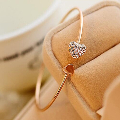Picture of Crystal Double Heart Cuff Bracelet for Women - Golden (Gold )