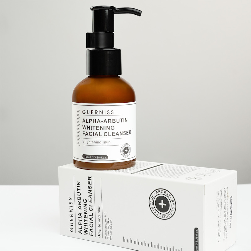 Picture of Guerniss Alpha-Arbutin Whitening Facial Cleanser 100ml