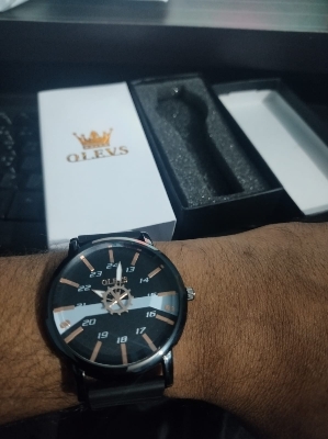 Picture of Oli-vs new luxury fashion leather belt wrist-watche for men only Halping hends BD ( Black )