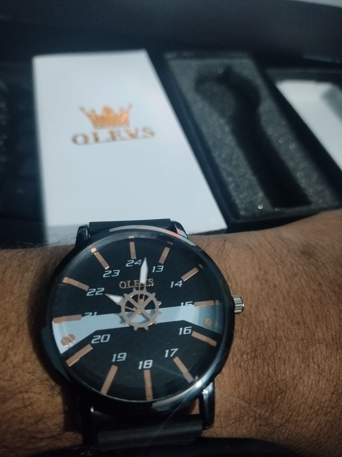 Picture of Oli-vs new luxury fashion leather belt wrist-watche for men only Halping hends BD ( Black )