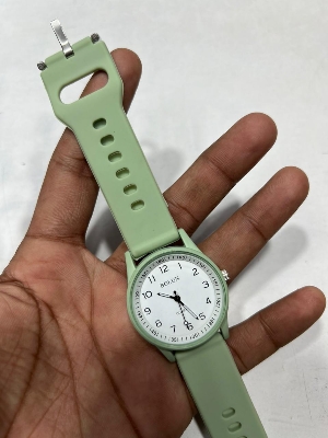 Picture of New bln Watch 6127 Fashion Square Men's Quartz Watches TPU Band Waterproof Women's Watch Outdoor Leisure Sports Wristwatch