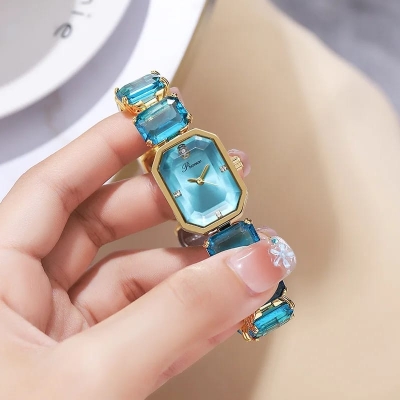 Picture of Watches for Women Analog Quartz Rhinestone Diamond Watch