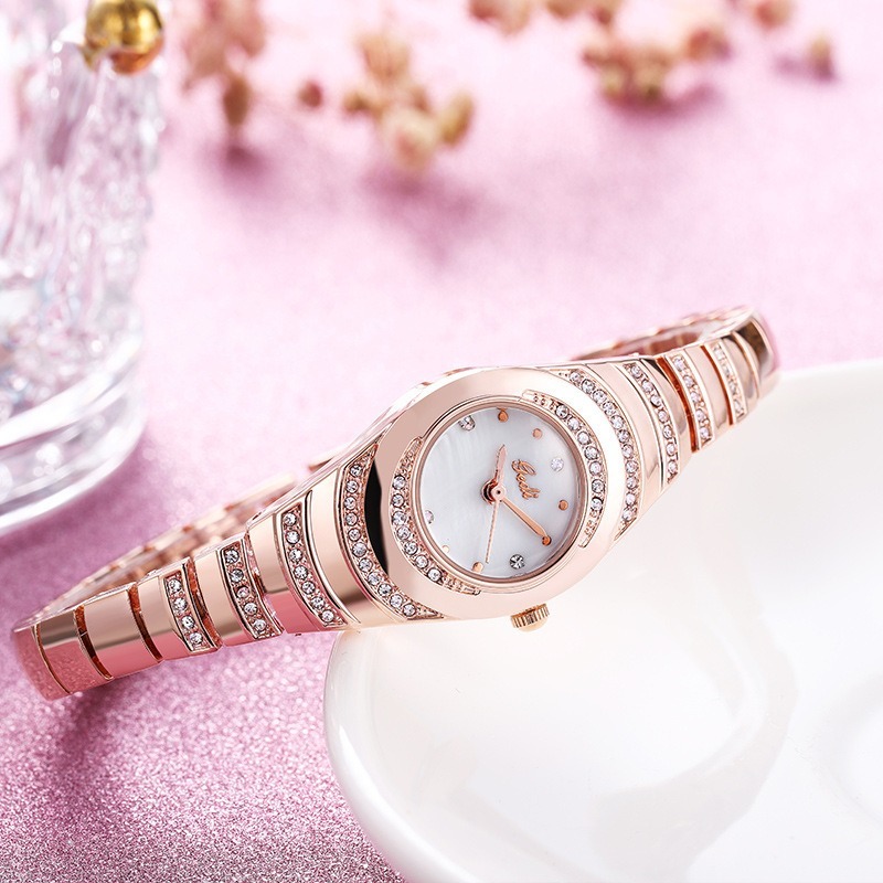 Picture of New Trend Fashion Steel Chain Diamond Women Watch