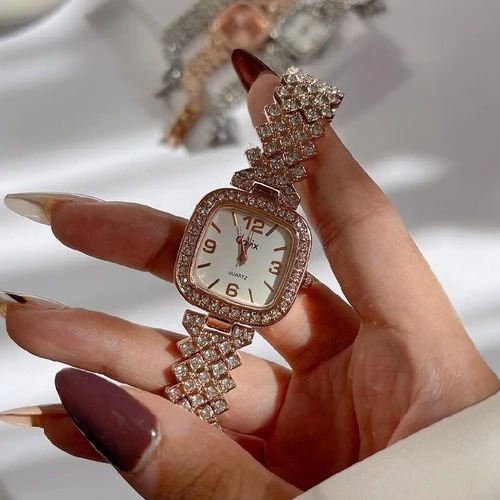 Picture of iNSPRUED BYE WOMEN'S WATCH GOLD CHAIN ​​PARTY BRANDED KOREA SMALL DIAMETER NIDAE JAM121G1 MODERN FASHION BEAUTIFUL BOX LUXURY ELEGANT CASUAL TEENAGERS GIRLS INVITES. ( Rose Gold )