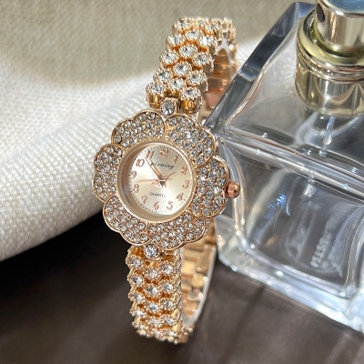 Picture of Brand-designed women's quartz wristwatch with steel strap and luxurious gold gemstone with vintage flowers ( Rose Gold )