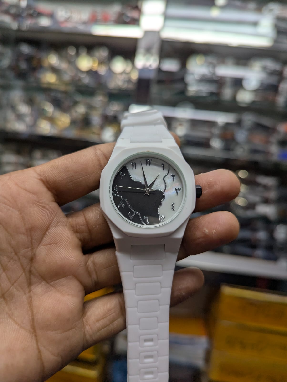 Picture of Inspried bye Arabic Aura Men's watch Quartz movement Polycarbone plastic body original watch with box