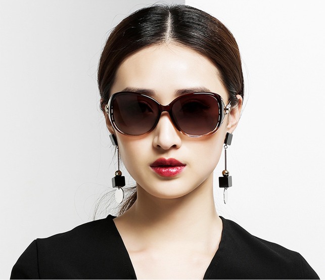Picture of Latest Trendy Special Sunglas for Women ( Black )