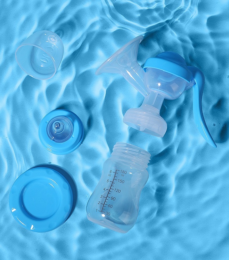 Picture of Painless Manual Breastfeeding Pump Breast Pump With Silicone Pad