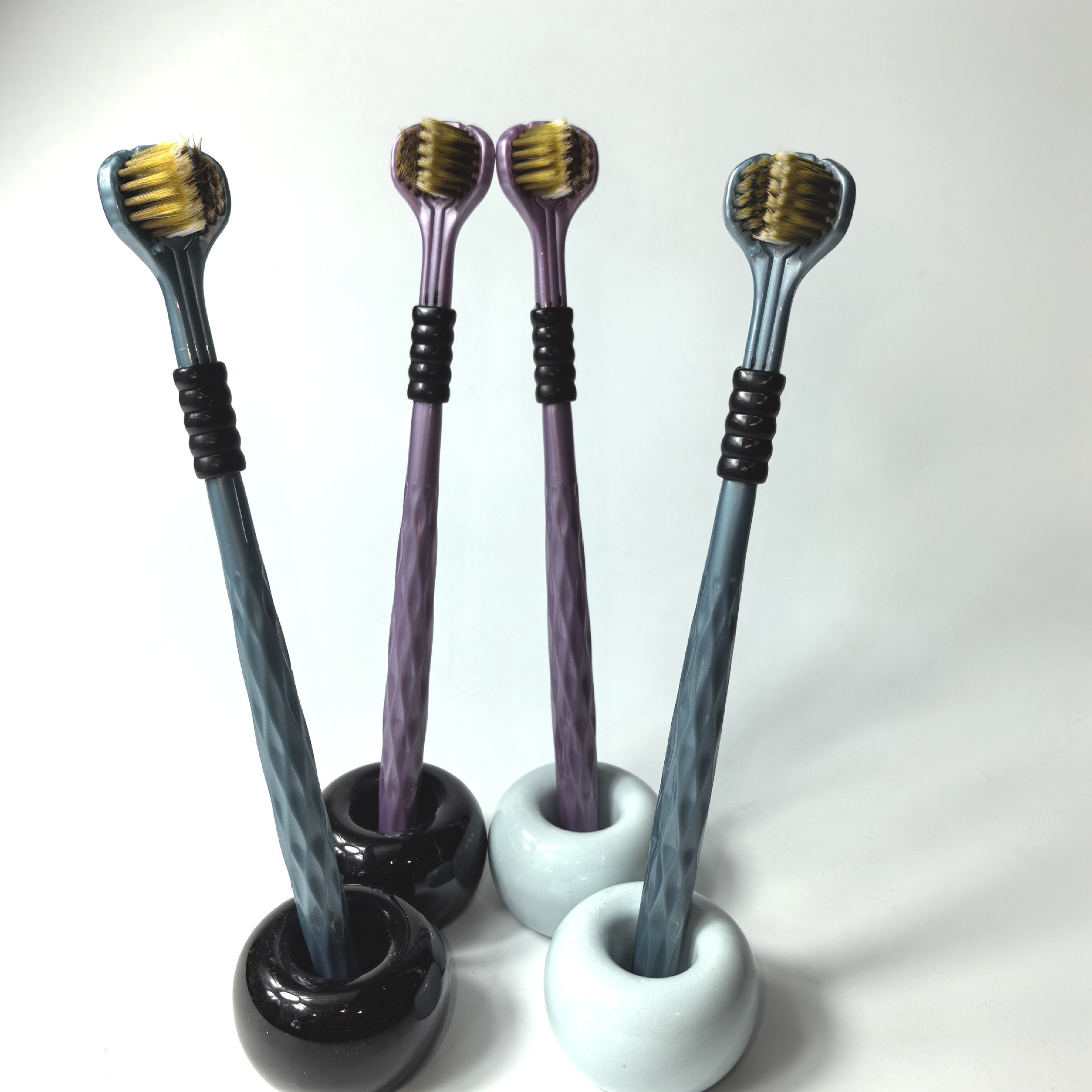 Picture of 360° Three-sided Soft Bristle Toothbrush Portable Travel Dental Oral Care china scientific V toothbrush