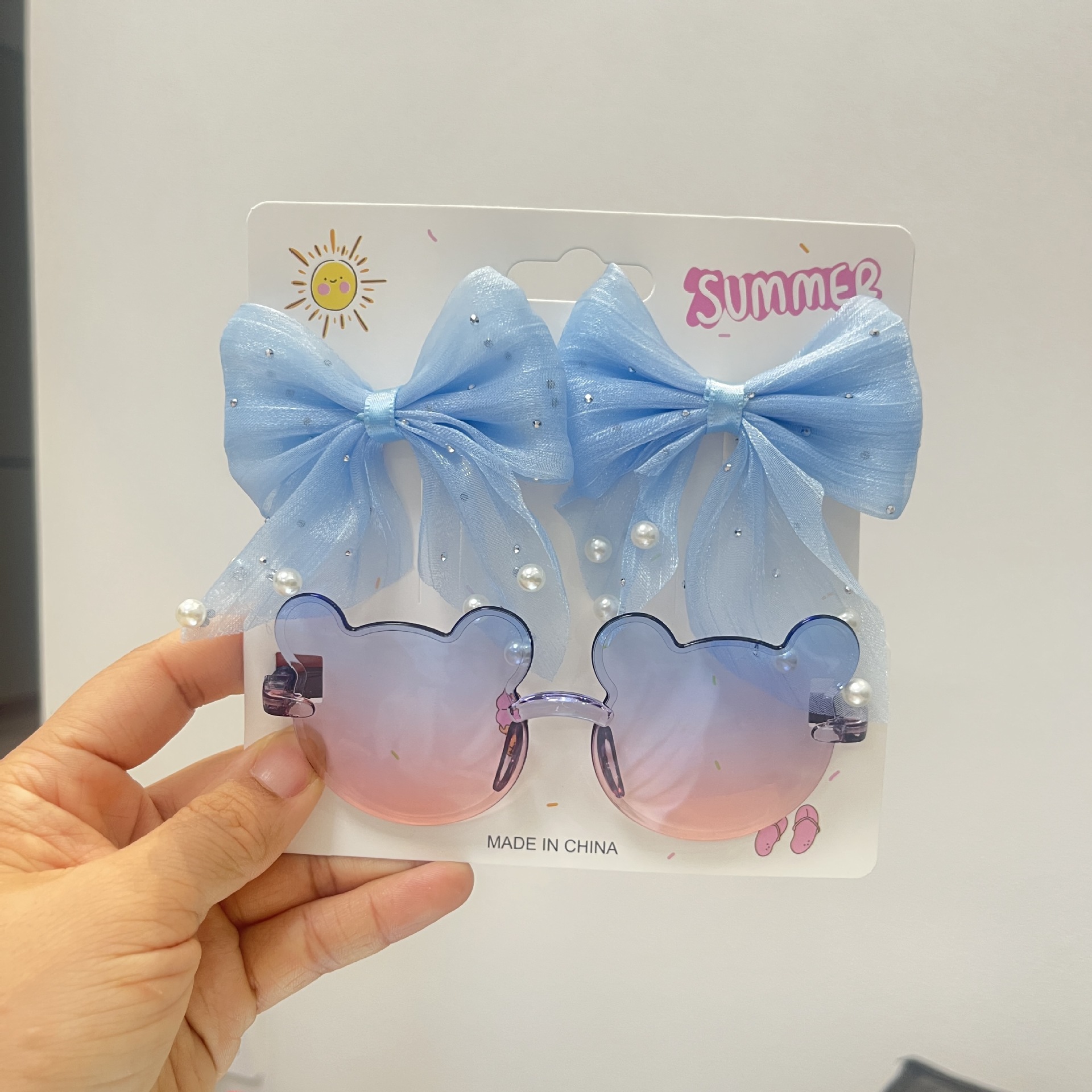 Picture of Cute Sunglass Summer Fashion Set – Sunglass + Hair Clips for Little Princess