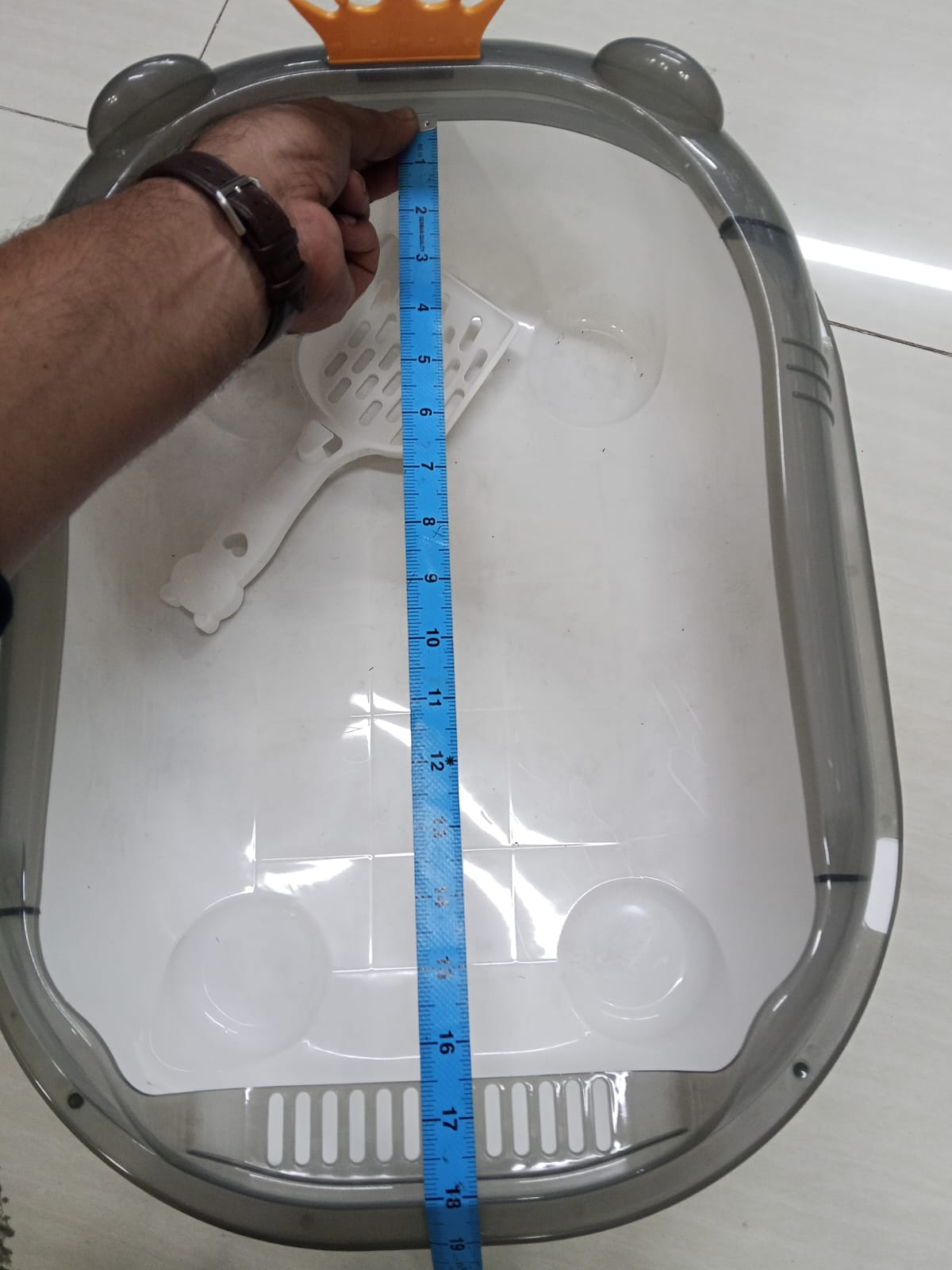 Picture of Extra Large Semi-Enclosed Litter Box for Cats