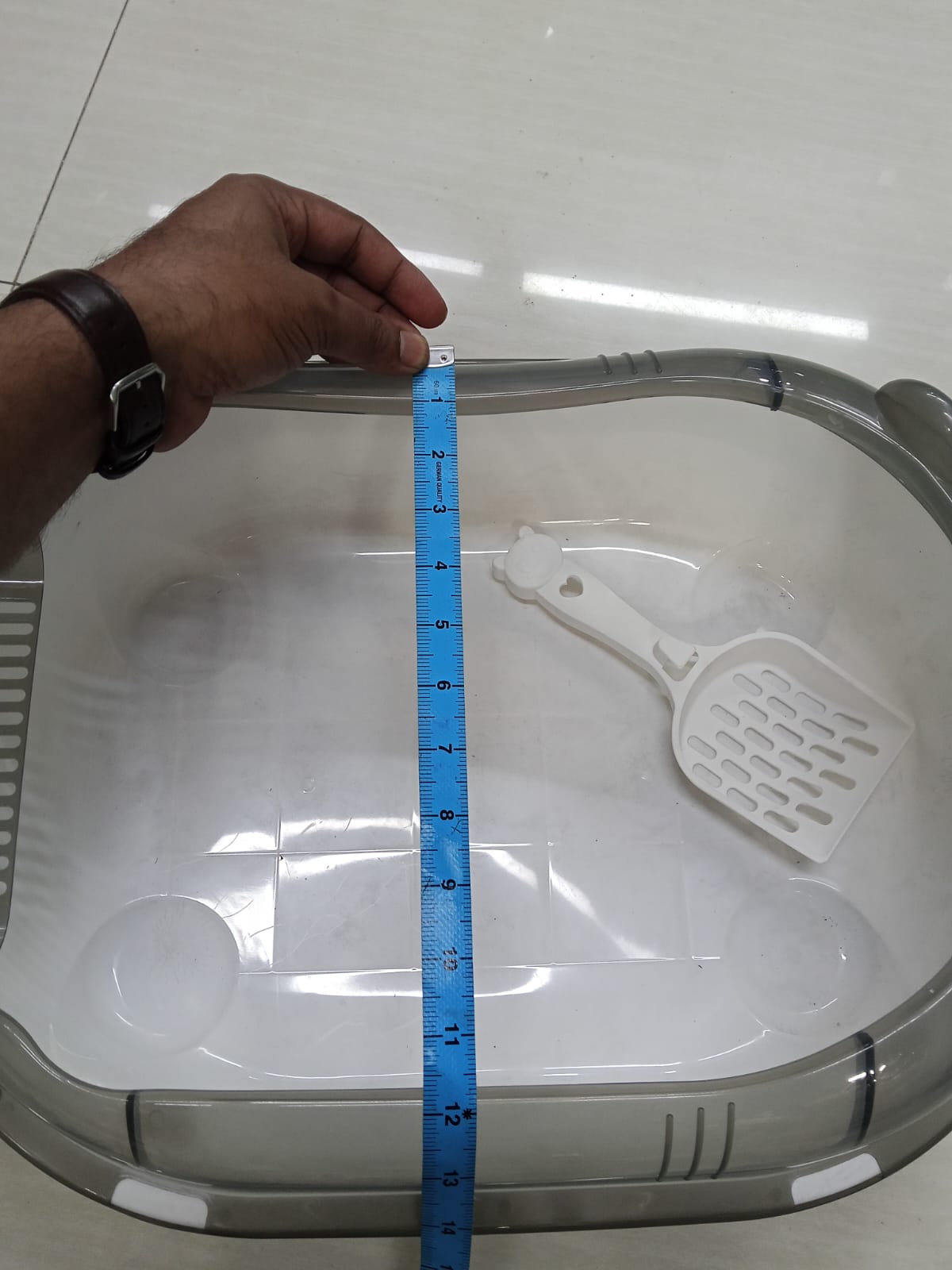 Picture of Extra Large Semi-Enclosed Litter Box for Cats