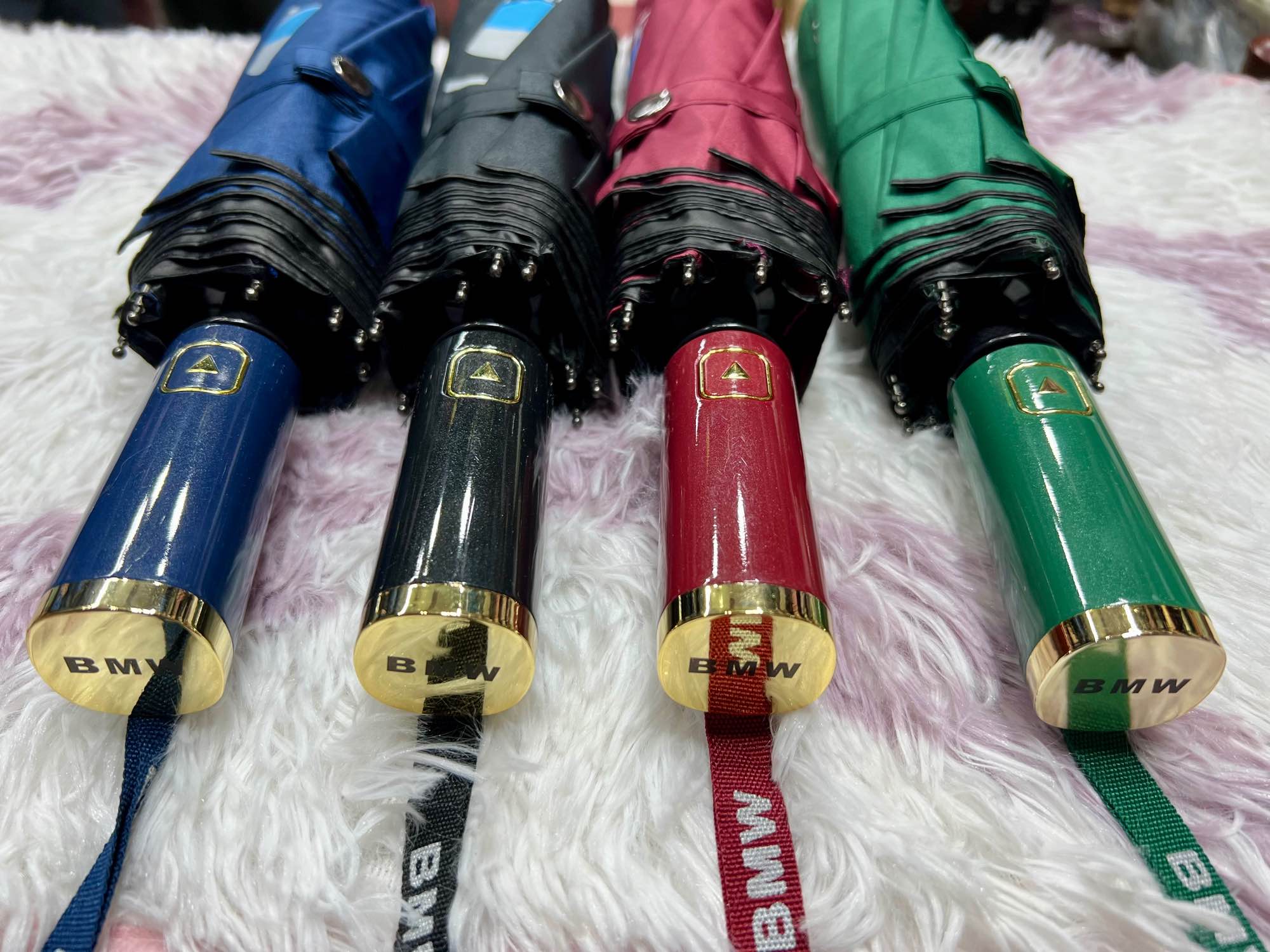 Picture of BMW Three-fold 10 Ribs Umbrella- Solid Color- Blue/green/red/black - Black