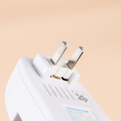 Picture of Doublepow K06 Intelligent Quick Charger For Rechargeable 3V CR123A & CR2 Rechargeable Lithium Battery - 1 Piece