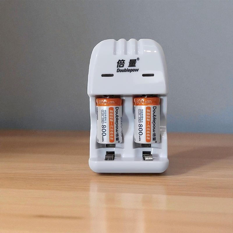 Picture of Doublepow K06 Intelligent Quick Charger For Rechargeable 3V CR123A & CR2 Rechargeable Lithium Battery - 1 Piece