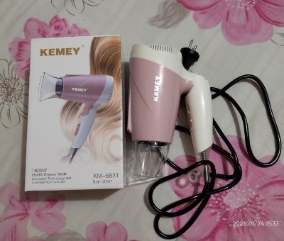 Picture of Kemei KM-6831//KM-6833 Mini Low Noise Foldable Electric Hair Dryer Styling Tools Home Hair Dryer For Girls