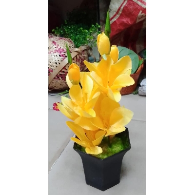 Picture of Atificial plastic plant - Flower
