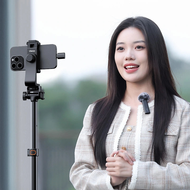 Picture of Ulanzi WM-10 Wireless Clip-on Microphone for Smartphone or Tablet