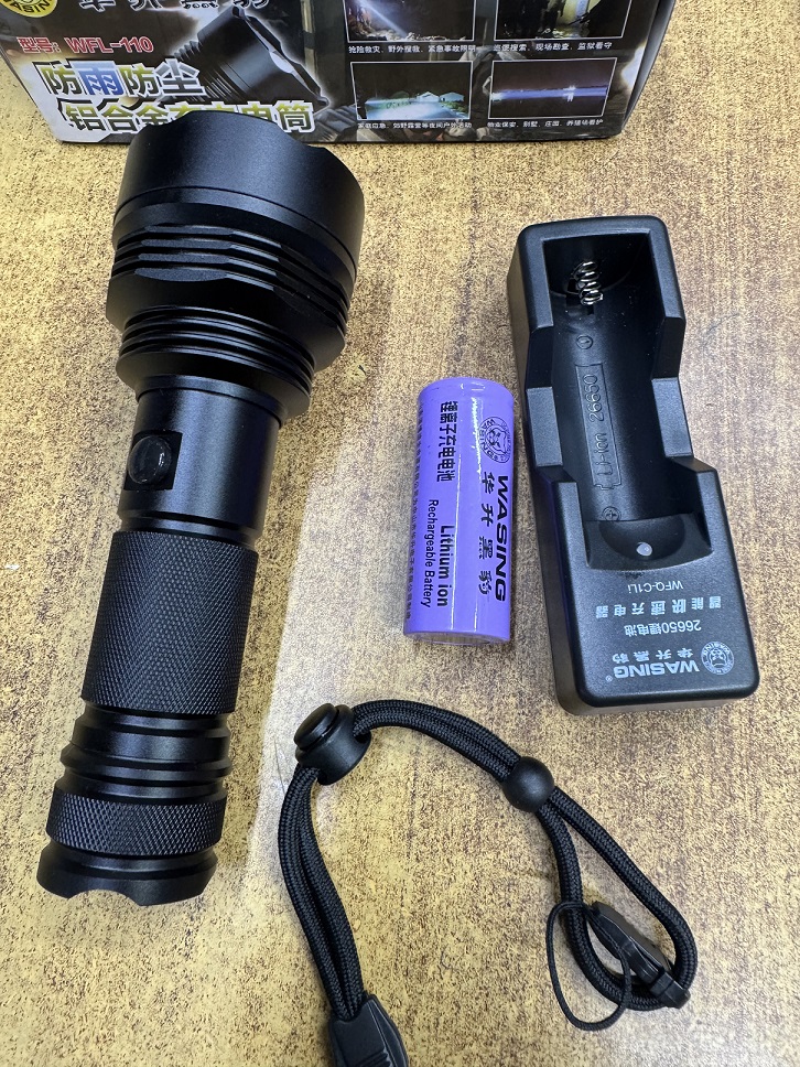 Picture of WASING WFL-110 Rechargeable LED Flashlight / Torch Light with High Capacity Lithium-ion Battery - 1 Piece ( Black )