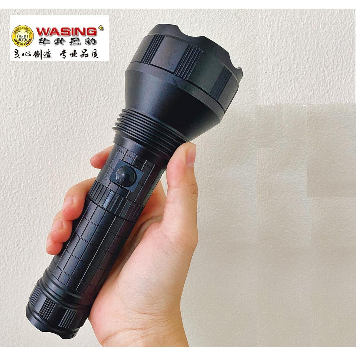 Picture of WASING WFL-H13 Strong-Powered Rechargeable LED Torch Light with 26650×1 5000mAh High Capacity Lithium-ion Battery & 1000 Lumens Brighter Flashlight- 1 Piece ( Black )