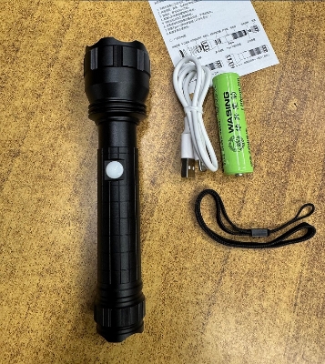 Picture of WASING WFL-S7 Explosion-proof Certified Telescopic Zoom Mini Flashlight Steeples Focus Built-in Type-C Charging Port With10W Strong Beam 1000 Lumen Super Bright Long-range 6 Inch Long Safety Torch Light for Personal & Outdoor Use - 1 Piece ( Black )