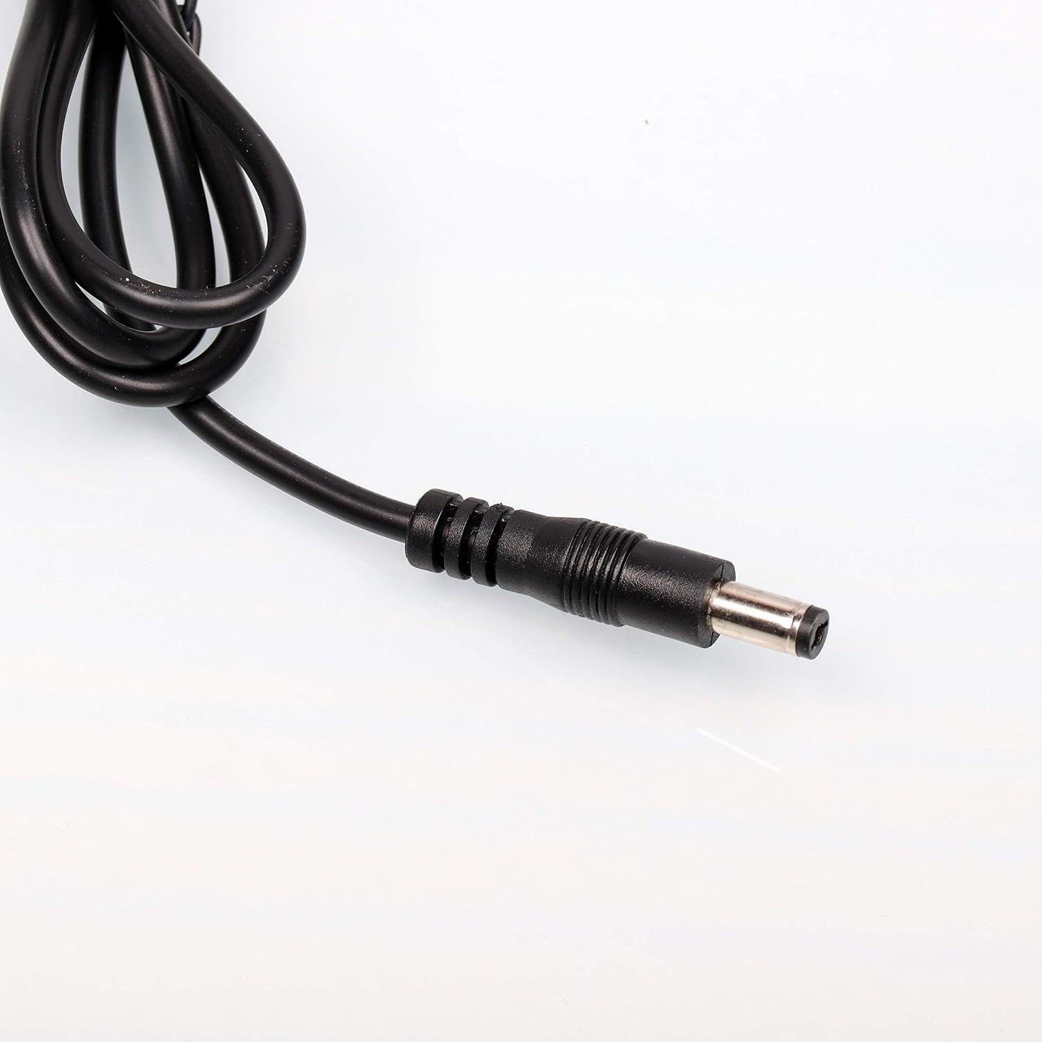 Picture of 14.6V 2A Output Charger for 4S 12V 6Ah & 9Ah LiFePO4 Battery pack - 1 Piece ( Black )