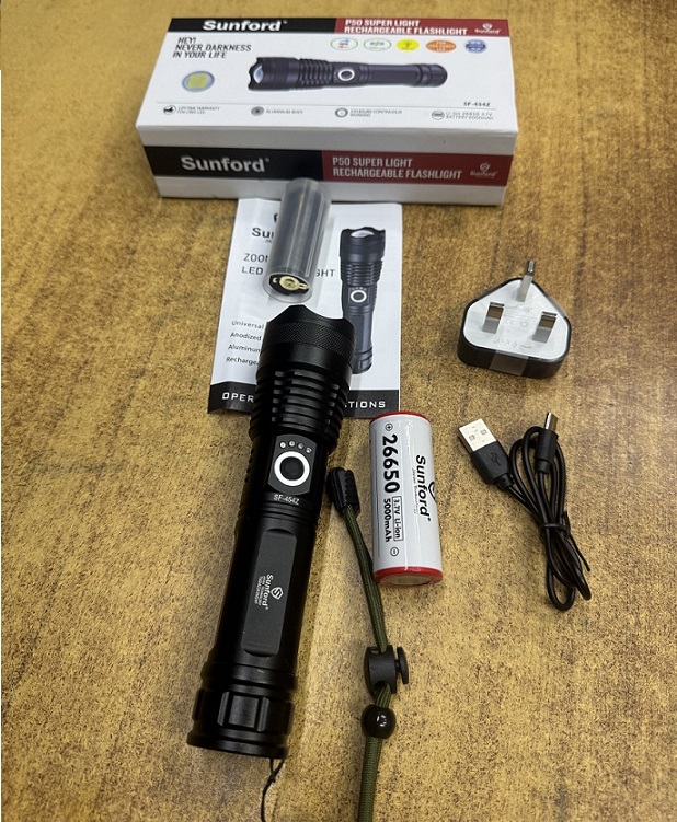 Picture of Sunford SF-454Z Telescopic Zoomable 20W High Powered Zoom Torch / Flash Light - 1 Piece ( Black )