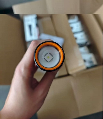 Picture of Sunford SF-4213ZL Telescopic Zoomable 10W High Powered White LASER LED Zoom Flashlight / Torch - 1 Piece ( Black )