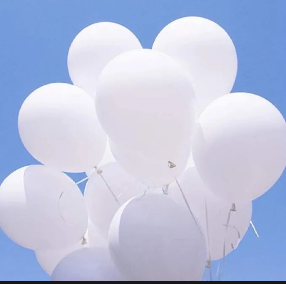 Picture of Monty White Color Balloon - 15 Pcs