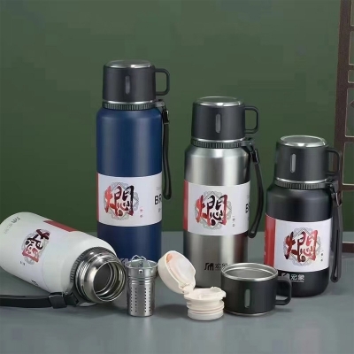 Picture of 316 stainless steel hot and cold water pot large-capacity portable high-grade large water/tea/coffee bottle 700ml(1 pcs random colour)