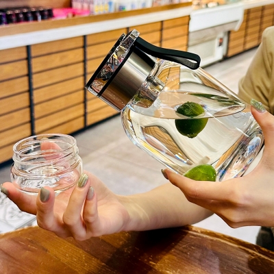 Picture of glass Water Bottle with Time Marker Creative Large Capacity Leakproof Drink Bottle FOR ALL(800ml with cover)