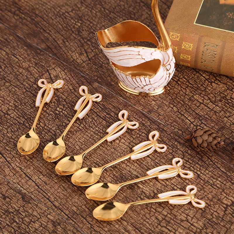 Picture of Spoon Set With Swan Stand Pattern With 6 Spoons(silver)