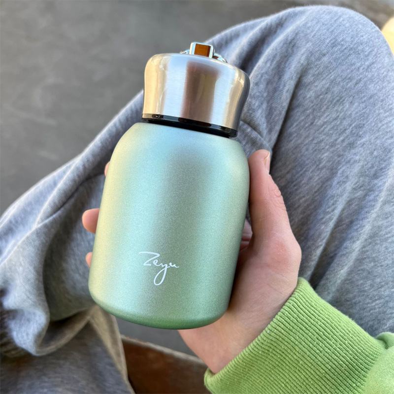 Picture of Leakproof Portable Modern Thermal Drinking Bottle MIni Lightweight Stainless Steel Water Bottle for Kids Men Women(Green)