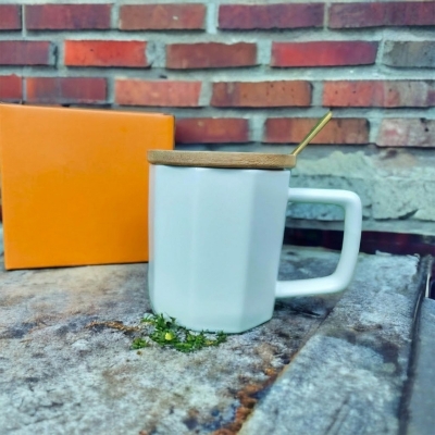 Picture of Genuine Ceramic  style Mug with Wooden Lid Milk Coffee Cup Original Breakfast Mug 300ml(White)