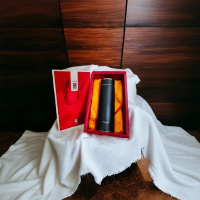 Picture of five-Layer Stainless Steel Vacuum Thermos Mug with  gift  bag Water Bottle For Office Tea Coffee Mugs(Multicolor 1 set)