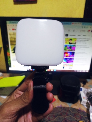 Picture of M-88 LED Video Light Clip-On 5W Rechargeable Fill Light | 3000-6500K Adjustable | CRI 95+ Camera Light