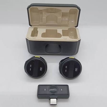 Picture of SX21 Type-C Wireless Microphone | HD Sound with Dual Lavalier Microphones | Plug & Play for Android & iPhone - Black