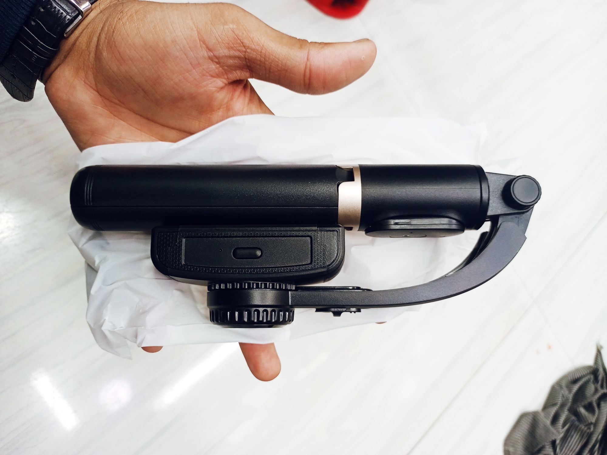 Picture of Q08 Aluminum material wireless remote Flexible Selfie Stick Hand Held Video Gimbal Stabilizer - Black